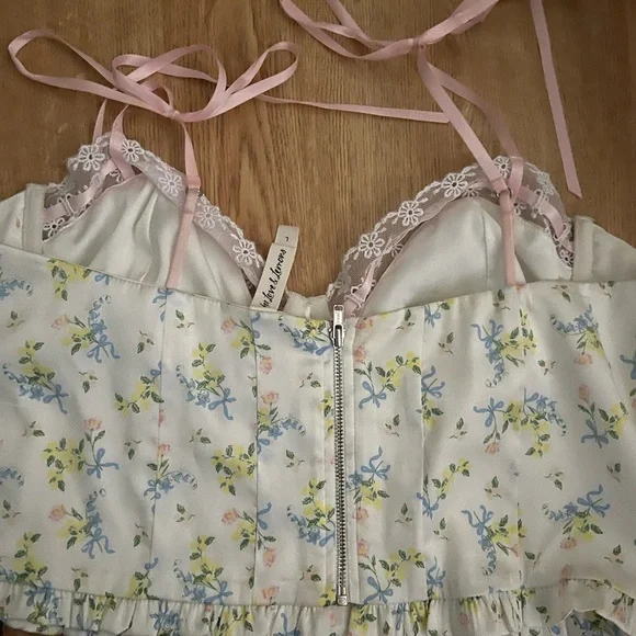 For love and lemons x Victoria secret corset - Picture 3 of 3